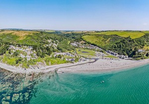 Stunning Sea Views from this 2 Bedroom Seaside Townhouse