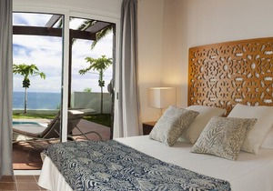 Stunning sea views over the Atlantic Ocean and private pool!