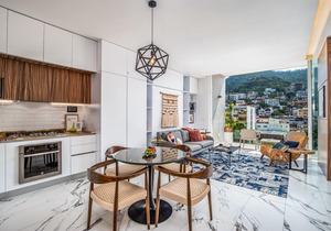 Stunning Super Studio at Avida! Awesome roofdeck!