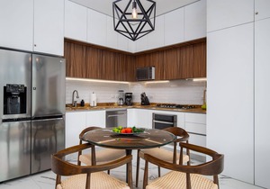Stunning Super Studio at Avida! Awesome roofdeck!