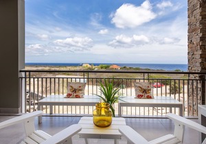 Stunning Views and Design ~ Best of Coral Estate