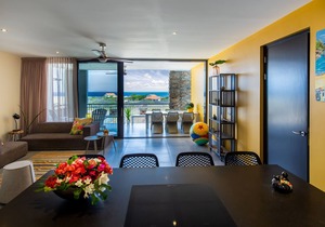 Stunning Views and Design ~ Best of Coral Estate