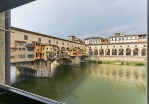 Stunning view over Ponte Vecchio