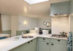 Stunning villa for 8 people with pool, WIFI, TV, terrace and parking