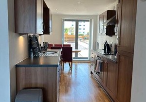 Stunning Waterfront Western harbour Apartment