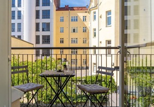 Stylish 1br with private sauna & balcony