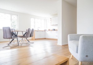 Stylish accommodation in 2 semi-detached houses