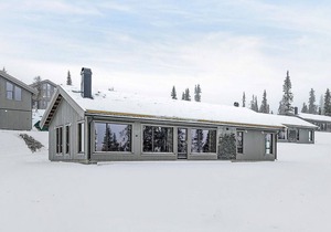 Stylish Cabin Retreat in Varden-By Traum