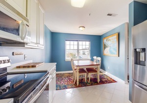 Stylish coastal gem with amazing river & bay views - steps to sandy beach