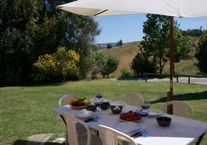 Stylish Farmhouse in Castelnuovo Berardenga with Pool