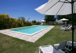 Stylish Farmhouse in Castelnuovo Berardenga with Pool