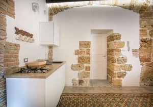 Stylish home in front of Casa Professa