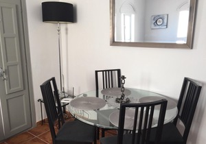 Stylish one bedroomed apartment with stunning sea views