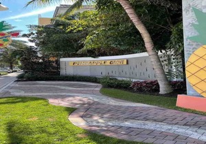 Stylish Studio Apt - Near the Beach