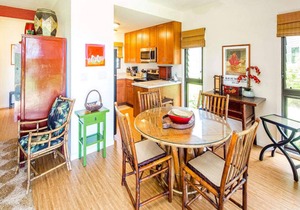 Stylish Tropical Suite w/Bath+Kitchen Upgrades, WiFi, DVD, Lanai–Kaha Lani 113