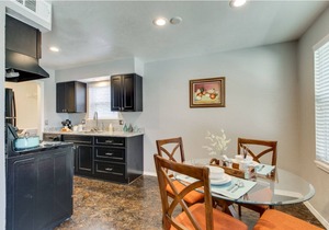 [SU 922 - 4] Graciela's Campus-close 2 bedroom luxury, Apartment near to Downtown Norman