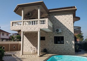 Suchi's Villa Modern, clean pool villa in South Goa