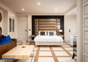 Suite 1907 Oviedo
