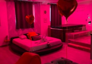Suite Cupidon- Domaine des trois châteaux