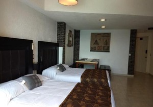SUITE EN TORRES GEMELAS a pie de playa 611