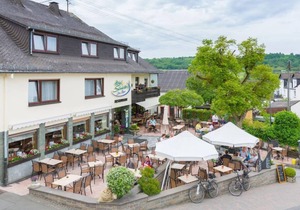 Suite/Family room "Uhu" 38-50sqm - Hotel Schneider am Maar