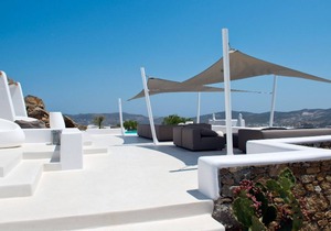 Suite Ruby one bedroom suite with shared pool in Agia Sofia