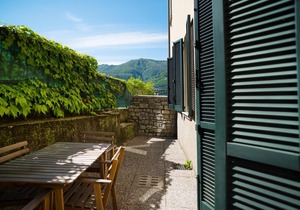 Suite "Salmerino" at 2 steps from the lake with private dehor, lounge bar and swimming pool