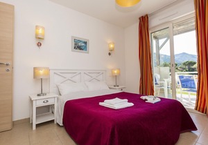 Summer apartment in the hilly landscape of Oletta