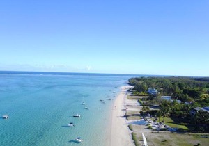 Summer Breeze Beachfront Luxury Apartment Pointe d'Esny