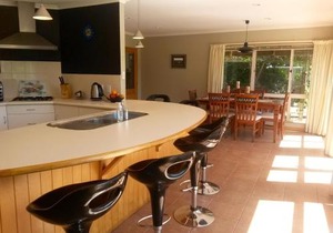 Summer Retreat - Blenheim Holiday Home