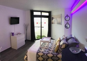 SUMMERLAND SUITES