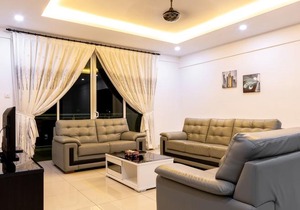 Summerton Luxury Suites By D Imperio Homestay