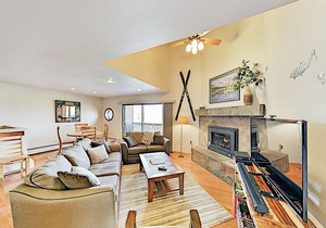 Summit County Lagoon Townhome with Unrestricted Mountain Views and Privacy