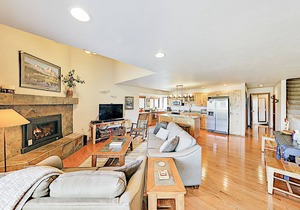Summit County Lagoon Townhome with Unrestricted Mountain Views and Privacy