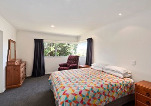 Sun on Seaview - Paraparaumu Beach Holiday Home, PARAPARAUMU BEACH