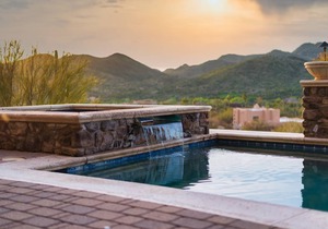 Sunbeam by AvantStay Elegant, Private Desert Home w/ Infinity Pool, Spa & View