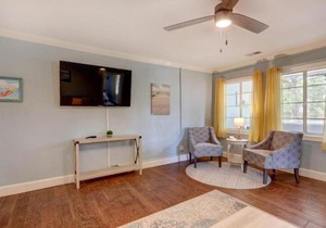 Sundial Inn Unit 2