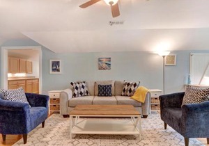 Sundial Inn Unit 4