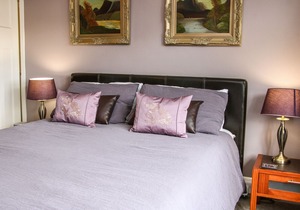 Sunningdale, LUDLOW