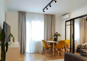Sunny Cismigiu Gardens Flat - Charming Balcony