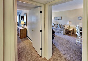 Sunny Condo with Private Balcony Outdoor Pool