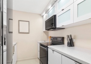 Sunny Flat | Modern and bright suite apartment with beautiful views of San Juan