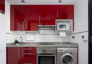 Sunny, modern apartment | Walk everywhere | Sleeps 4