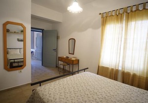Sunny Sea-View Apartment in Halepa