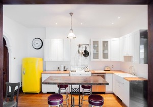 Sunny, Spacious & Central: Fedora