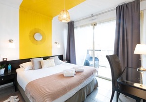 Sunny Terrace 2C - One Bedroom Apartment, Sleeps 4