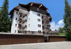 Sunny two room apartment in Campo Carlo Magno