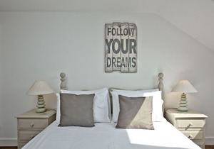 Sunnymead Penthouse, Exmouth - an apartment that sleeps 4 guests in 2 bedrooms