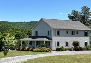 ** Sunrise Estates III ** 5 Bedrooms each with Private Bathrooms, Heated Pool.