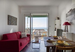 Sunset Apartment above the sea by Wonderful Italy